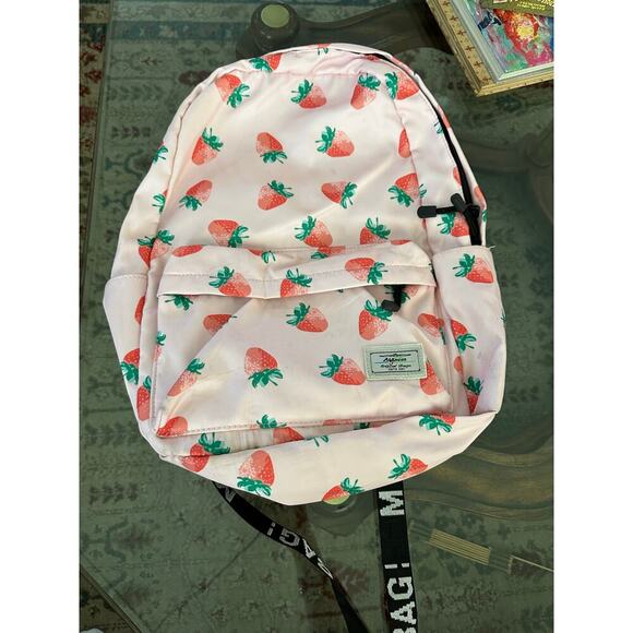 MIRLEWAIY Girl's Pink Strawberry Print School Backpack Bag - Picture 5 of 10
